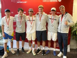 Das Junioren Interclubteam U18 sind Schweizermeister